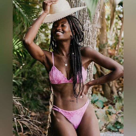 L*SPACE NWT CLAUDE BIKINI BOTTOMS - Picture 1 of 10